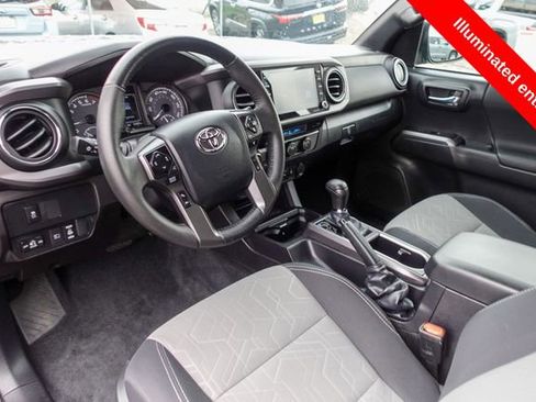 Certified 2023 Toyota Tacoma TRD Off-Road image 16