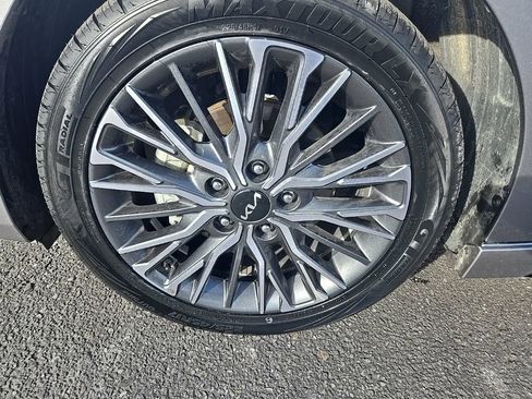 Used 2024 Kia Forte GT-Line w/ GT-Line Premium Package image 41