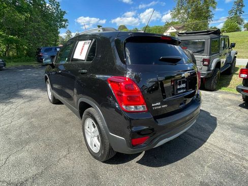 Used 2019 Chevrolet Trax LT w/ LT Convenience Package AWD/4WD image 6