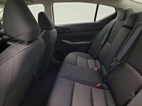 Used 2024 Nissan Altima 2.5 SV image 18