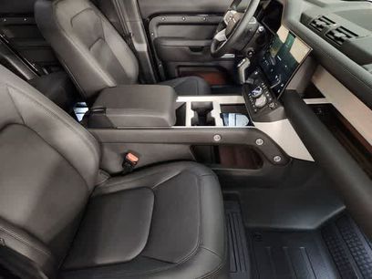 New 2026 Land Rover Defender 110 X-Dynamic SE