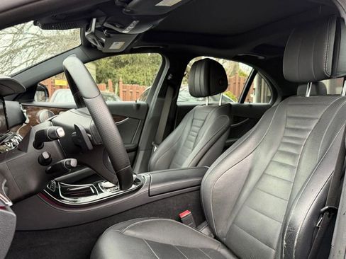 Used 2017 Mercedes-Benz E 300 4MATIC image 12