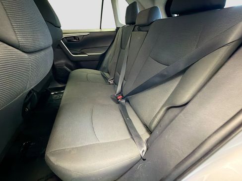 Used 2022 Toyota RAV4 LE w/ Carpet Mat Package (TMS) FWD image 13