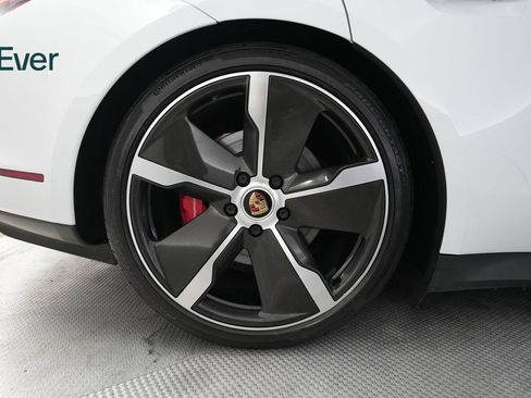 Used 2022 Porsche Taycan 4S AWD/4WD image 22