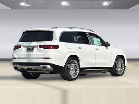 New 2026 Mercedes-Benz Maybach GLS 600 4MATIC image 8