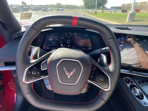 Used 2022 Chevrolet Corvette Stingray Premium Conv w/ Z51 Performance Package RWD image 13