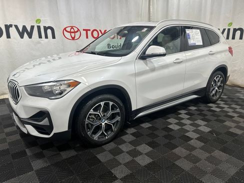 Used 2022 BMW X1 xDrive28i w/ Convenience Package AWD/4WD image 4