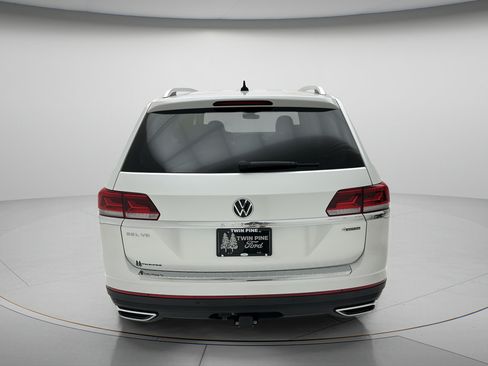 Used 2023 Volkswagen Atlas SEL AWD/4WD image 4