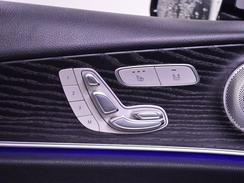 Used 2018 Mercedes-Benz E 300 E 300 image 19