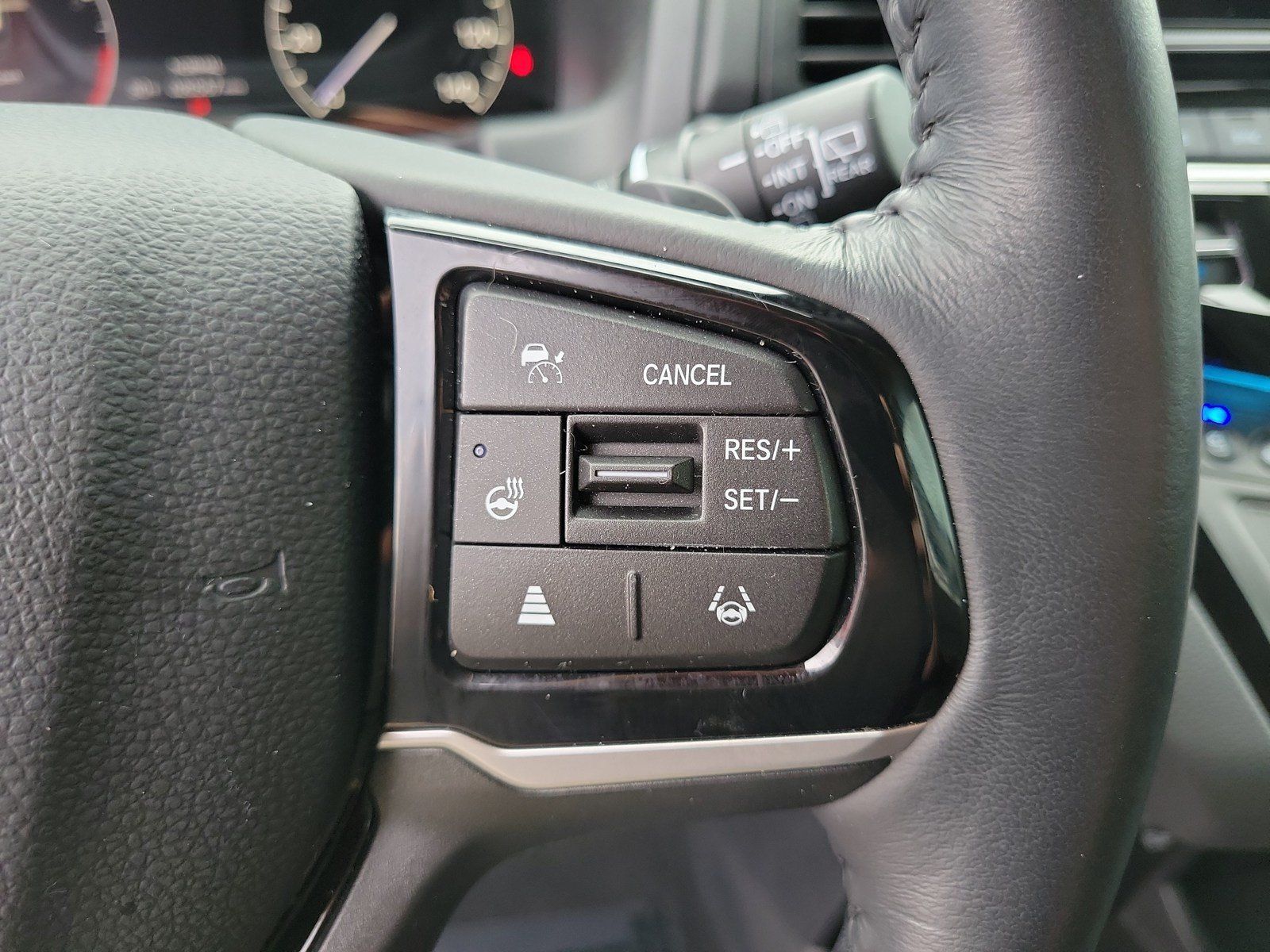 Used 2025 Honda Odyssey Elite image 19
