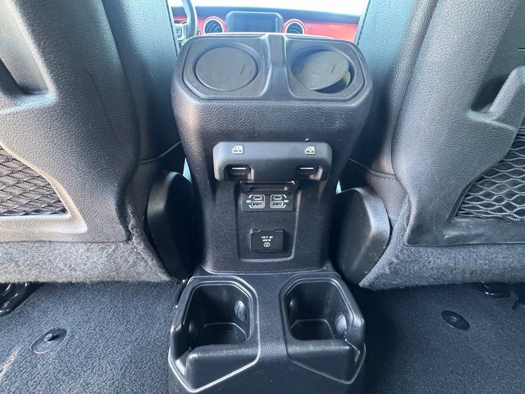 Used 2021 Jeep Gladiator Rubicon AWD/4WD image 37