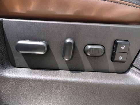 Used 2014 Ford F150 Platinum RWD image 26
