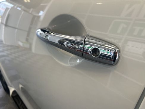 Used 2023 INFINITI QX80 Premium Select w/ Cargo Package image 10