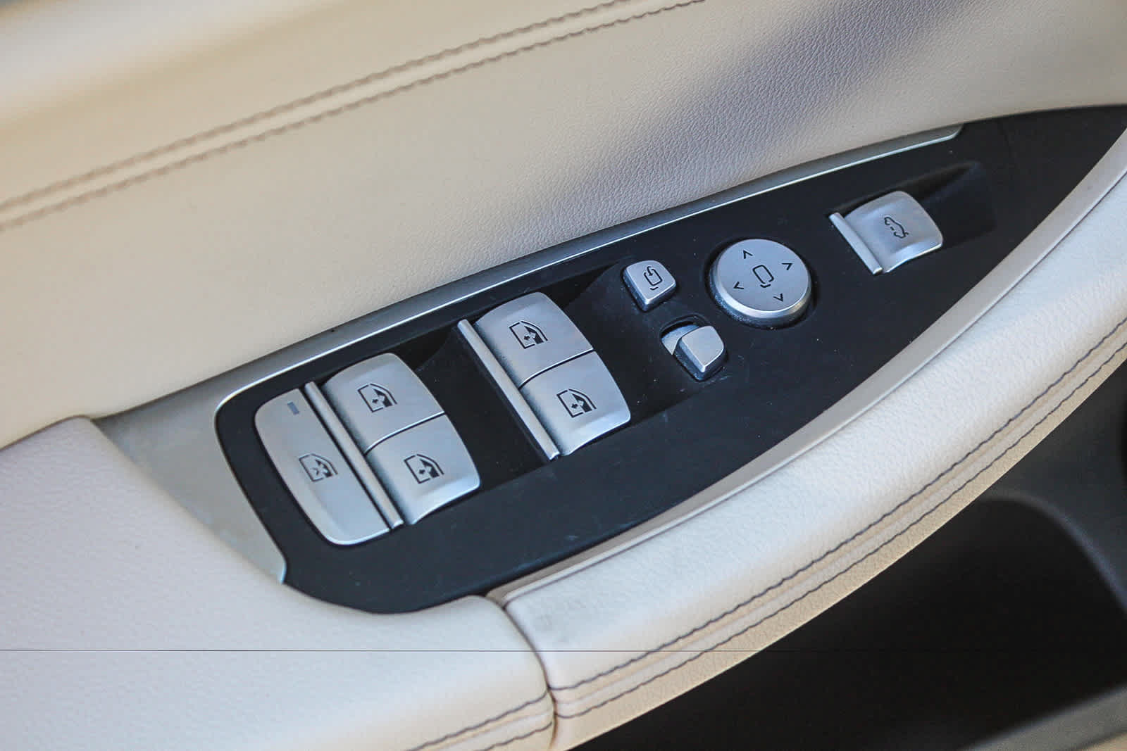 Used 2023 BMW X3 sDrive30i w/ M Sport Package RWD image 19