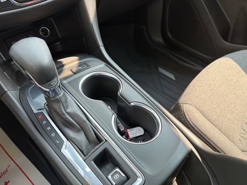 Used 2024 Chevrolet Equinox LT w/ LPO, Floor Liner Package FWD image 14