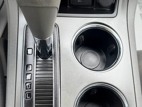 Used 2015 Chevrolet Traverse LS FWD image 18