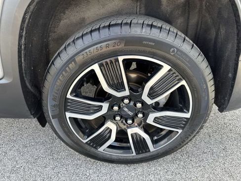 Used 2021 GMC Acadia SLT w/ Elevation Edition image 34