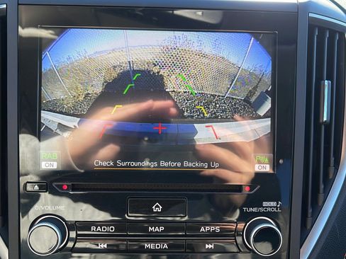 Used 2020 Subaru Crosstrek 2.0i Limited w/ Moonroof Package w/Navigation image 16