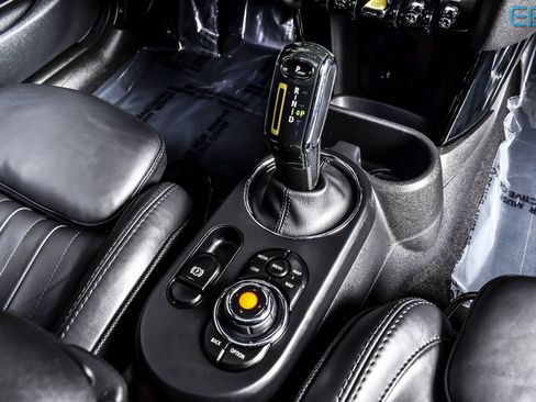 Used 2021 MINI Cooper SE w/ 8.8" Touchscreen Nav Package image 22