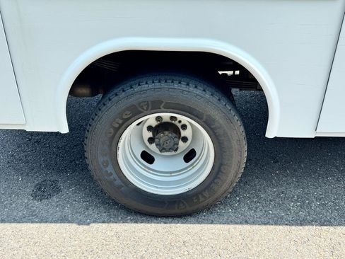Used 2021 Ford F350 XL w/ Power Equipment Group AWD/4WD image 40