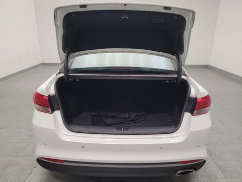 Used 2018 Kia Optima LX w/ 17" Alloy Wheels Package FWD image 29
