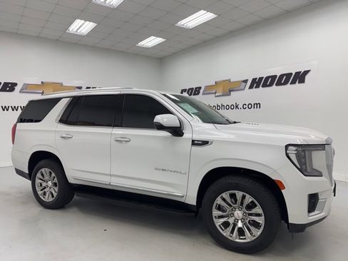 Used 2021 GMC Yukon Denali image 3