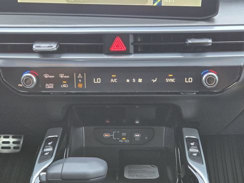 New 2026 Kia Sorento SX Prestige AWD/4WD image 16