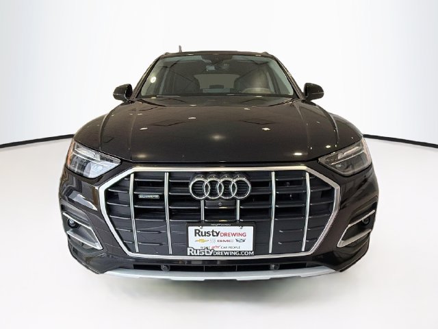 Used 2021 Audi Q5 2.0T Premium Plus w/ Premium Plus Package AWD/4WD image 2