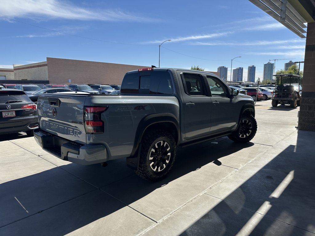 Used 2024 Nissan Frontier PRO-4X w/ Technology Package AWD/4WD image 4
