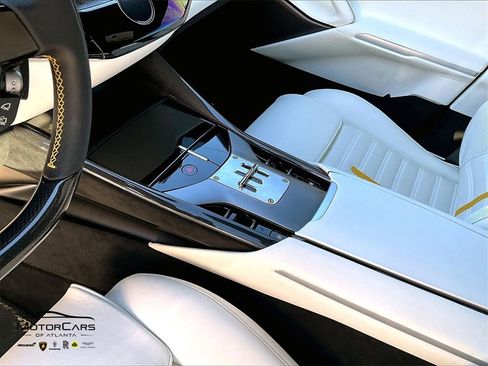 Used 2025 Ferrari Purosangue image 16