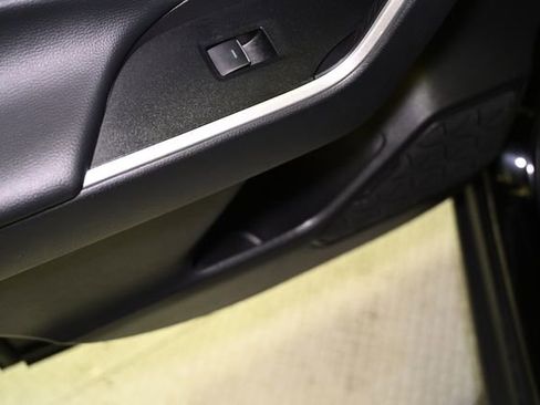 Used 2024 Toyota RAV4 XLE image 51