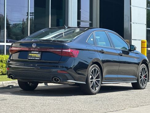 Used 2025 Volkswagen Jetta GLI Autobahn FWD image 4