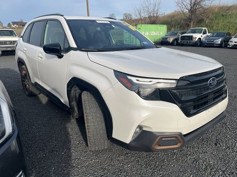 Used 2025 Subaru Forester Sport image 1