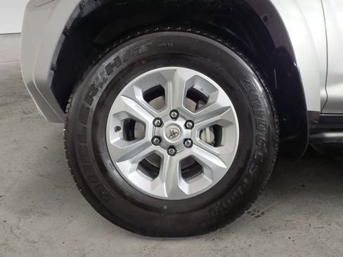 Used 2022 Toyota 4Runner SR5 Premium w/ Moonroof Package image 14