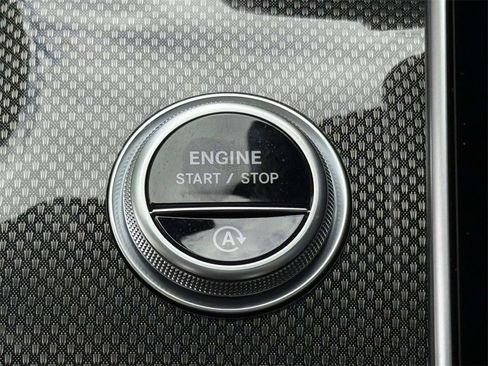 Used 2024 Mercedes-Benz CLE 300 4MATIC Coupe image 25