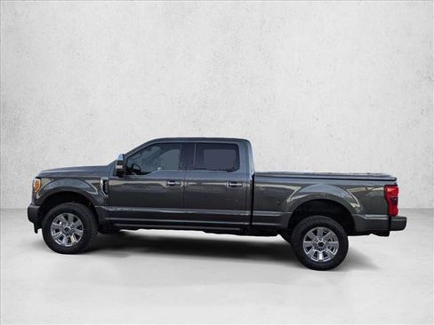 Used 2017 Ford F250 Platinum w/ Platinum Ultimate Package image 8