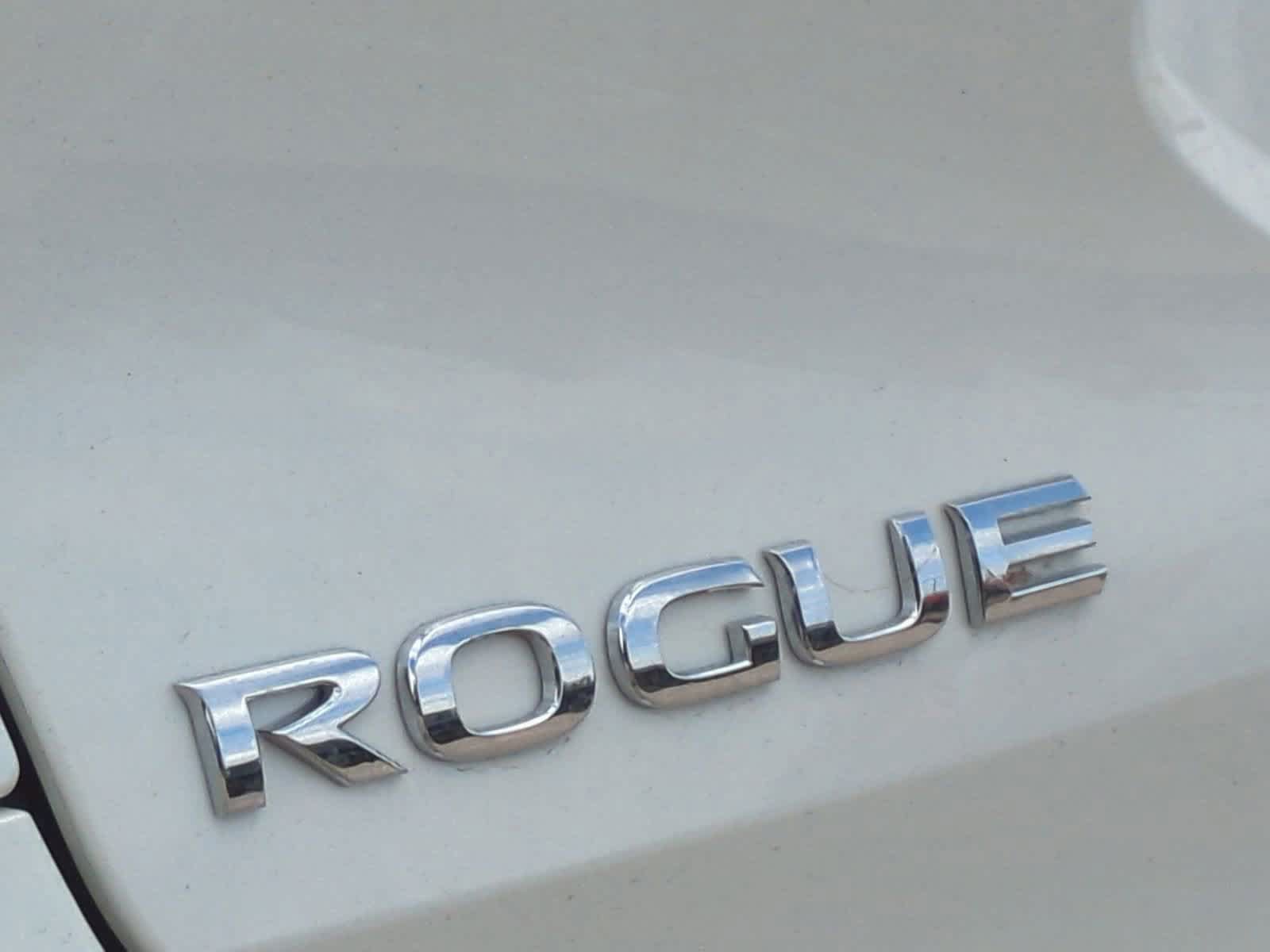 Used 2019 Nissan Rogue S AWD/4WD image 13