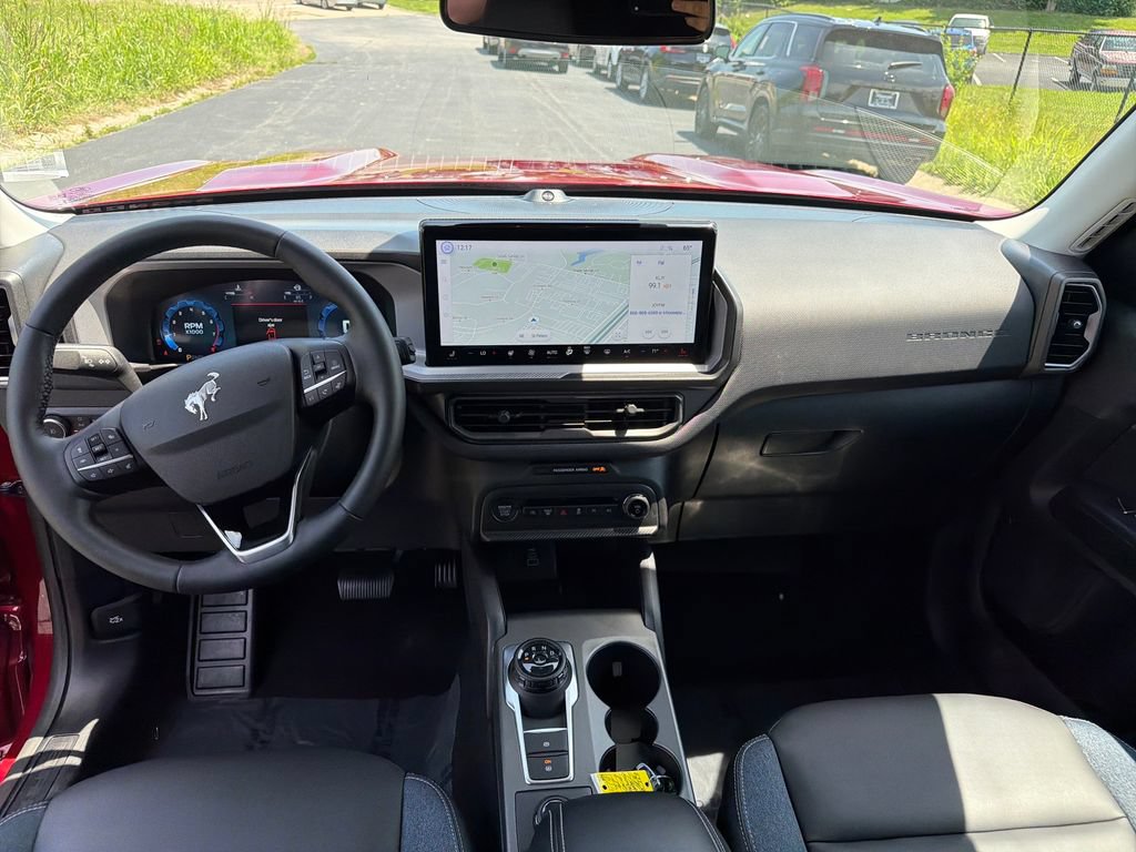 Certified 2025 Ford Bronco Sport Outer Banks w/ Outer Banks Tech Package+ AWD/4WD image 15