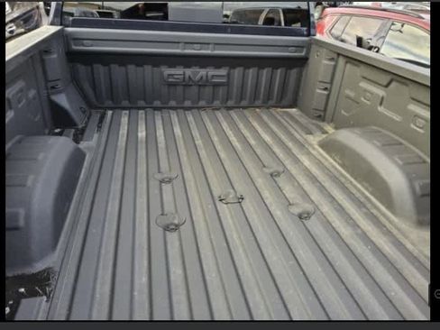 Used 2024 GMC Sierra 2500 SLE w/ Preferred Package AWD/4WD image 7