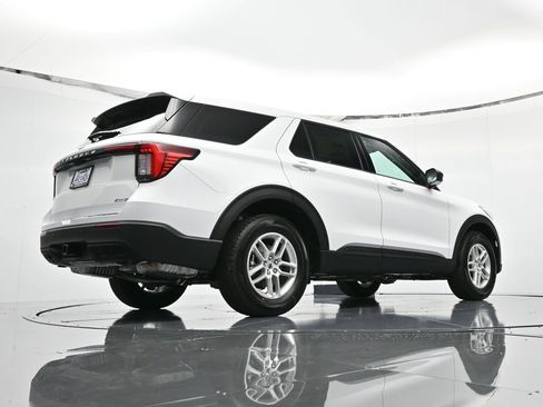 New 2026 Ford Explorer Active image 50