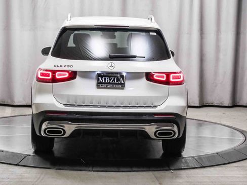 Certified 2021 Mercedes-Benz GLB 250 image 3