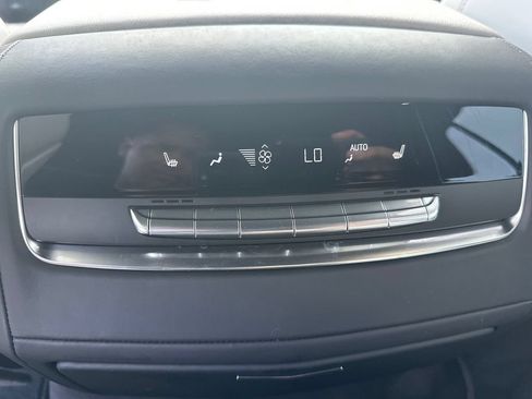 Certified 2026 Cadillac Escalade Platinum Sport w/ LPO, ONYX Package AWD/4WD image 24