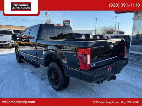 Used 2022 Ford F350 XLT w/ Black Appearance Package image 5