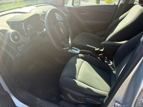 Used 2016 Chevrolet Trax LS AWD/4WD image 5