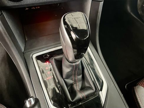 Used 2023 Subaru Impreza 2.0i Sport image 17