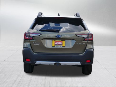 Used 2023 Subaru Outback Limited AWD/4WD image 6