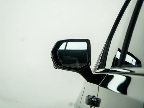 Used 2022 Cadillac Escalade ESV Sport Platinum w/ LPO, ONYX Package image 14