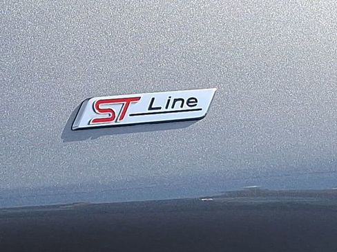 Used 2025 Ford Explorer ST-Line image 26