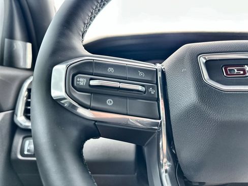 New 2026 GMC Acadia Elevation w/ Elevation Premium Package FWD image 31