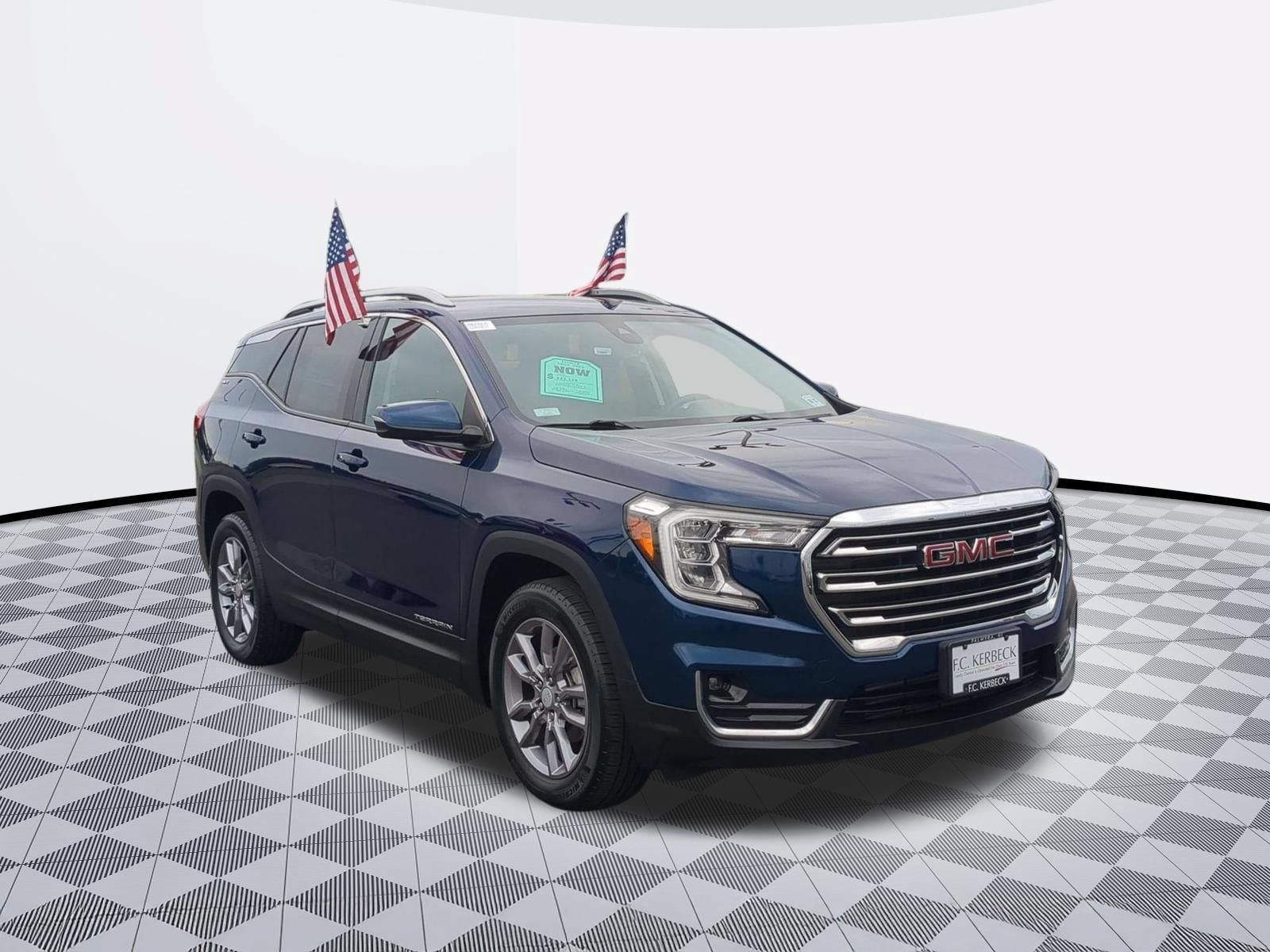Certified 2022 GMC Terrain SLT FWD image 2
